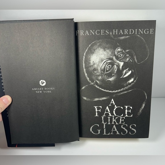 3/$15 A Face Like Glass By Frances Hardinge‎ (Hardcover) - Picture 2 of 3